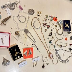 Vintage & Modern Mixed Jewelry Lot – Lots of Pieces – Some 925 & New in Box